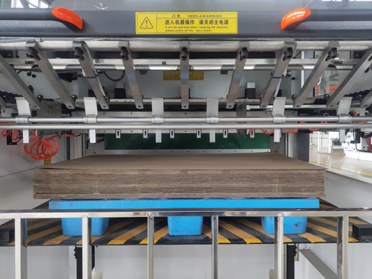 Pneumatic My1300 Die Cutting And Creasing Machine Semi Automatic
