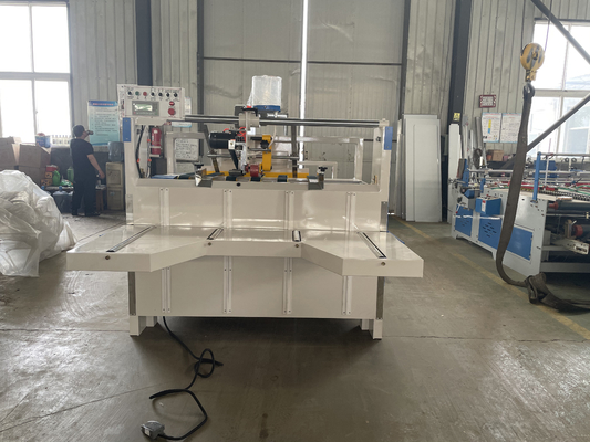 Carton Box FGS2800 Model Semi Automatic Folding And Gluing Machine For Packaging Solutions