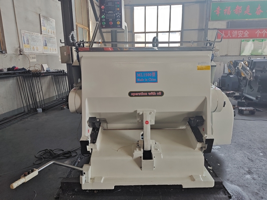 Manual Paperboard Corrugated Cardboard Die Cutting And Creasing Machine ML1500