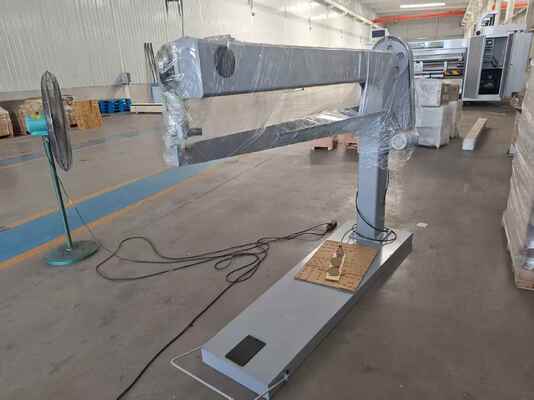 Manual Carton Box Stitching Machine with Steady Revolving Operation, High Speed 250/min, and 1800mm Length Arm for Packaging Solutions